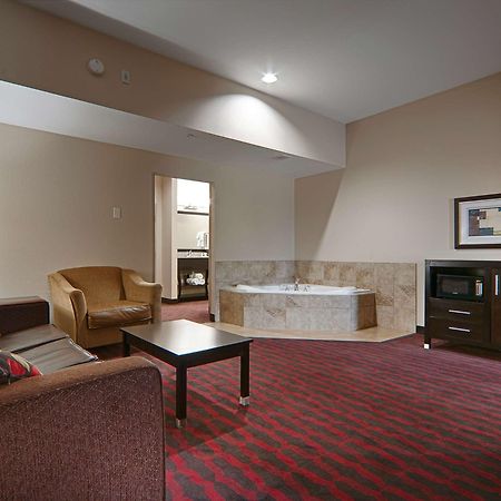 Best Western Plus Cushing Inn & Suites Exteriör bild